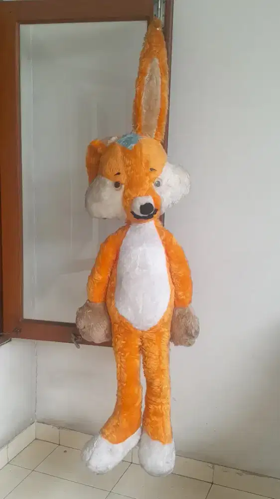 Boneka kelinci besar