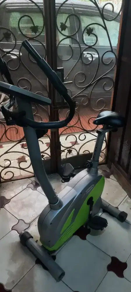 Sepeda statis merk in sports