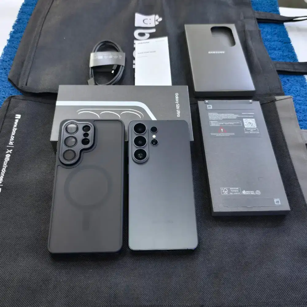 Samsung Galaxy S26 Ultra 12/512gb 99% like new resmi sein Maret 2027