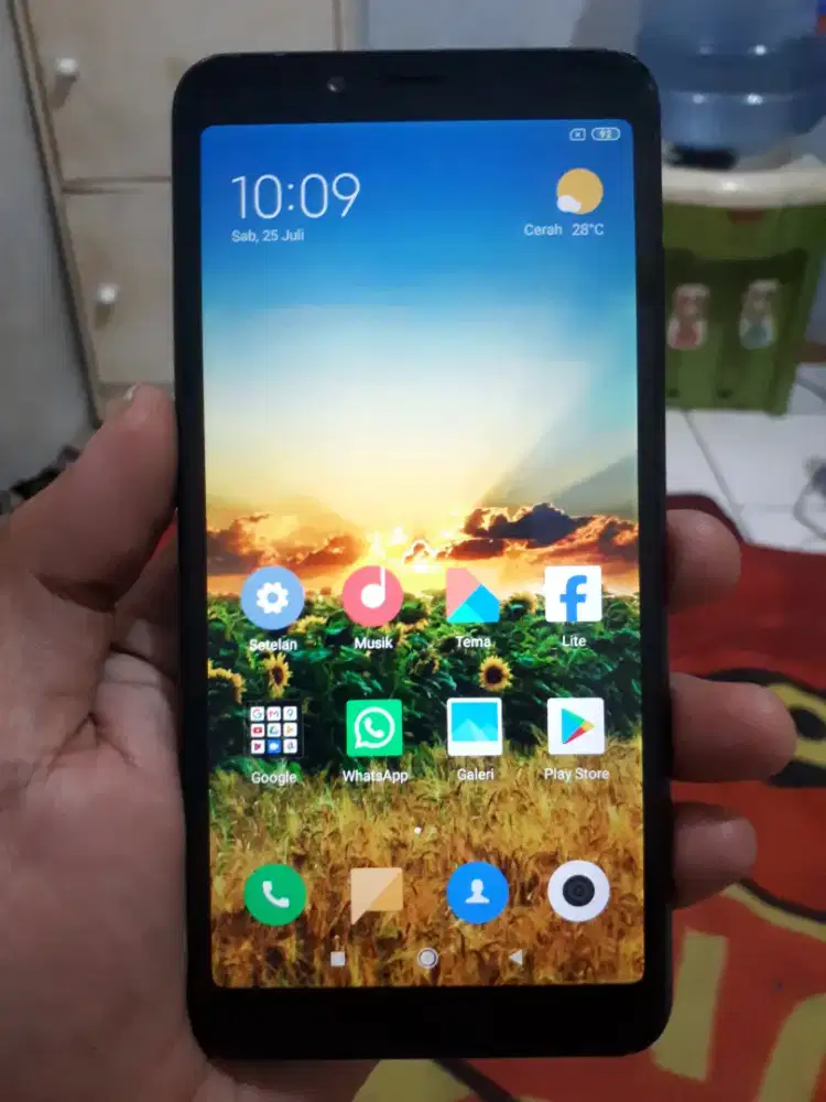 Xiaomi redmi 6a 4G 2/16 layar 5.5 inchi mulus