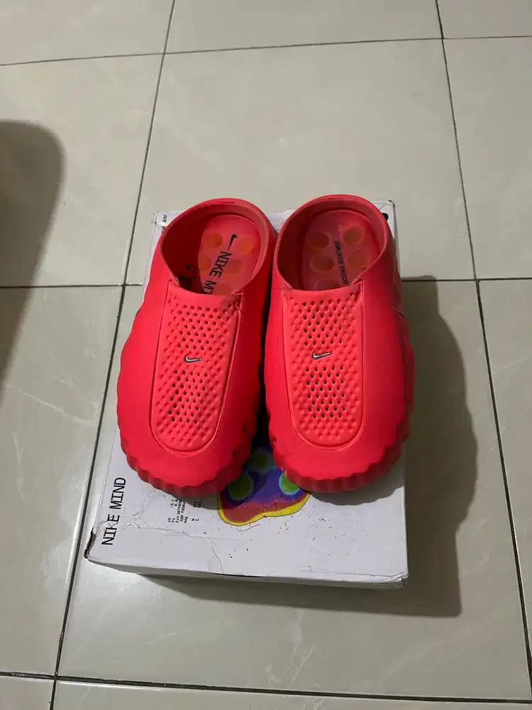 Sendal nike mind