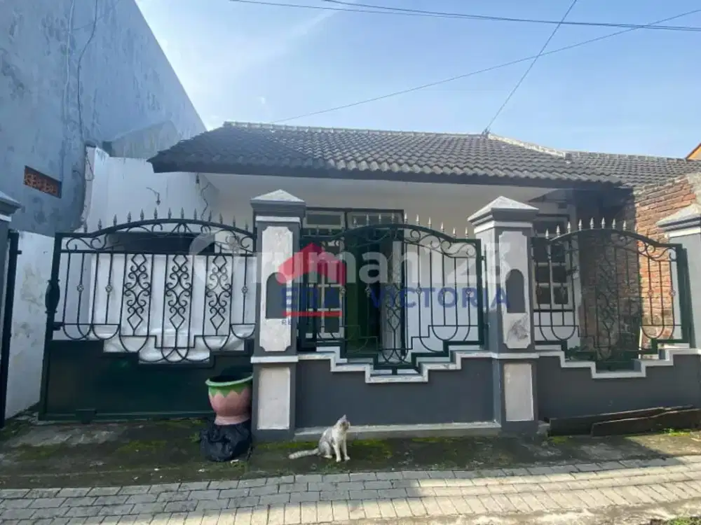 Disewakan Rumah terletak Di Perumahan Permata Biru 2 menit dari RS Gambiran, 5 menit dari RS Baptis, IAIN, MAN 1 Kota Kediri