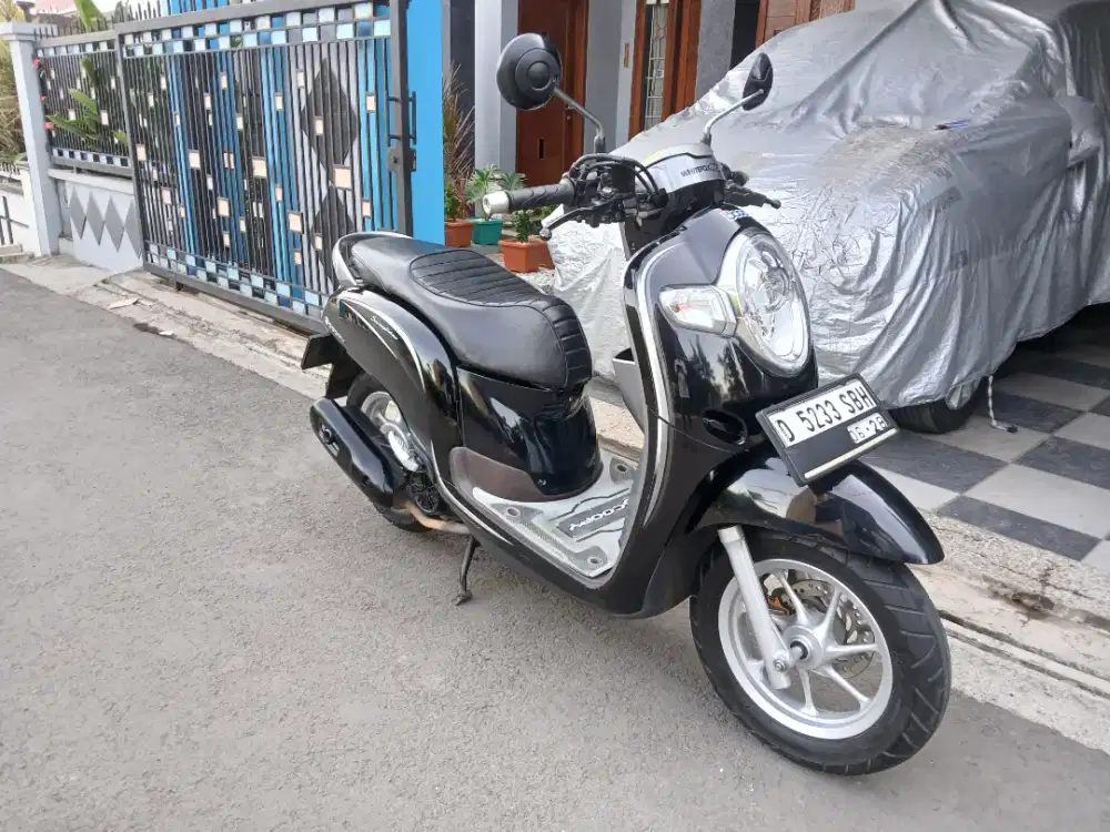 Scoopy 2018 Stylist