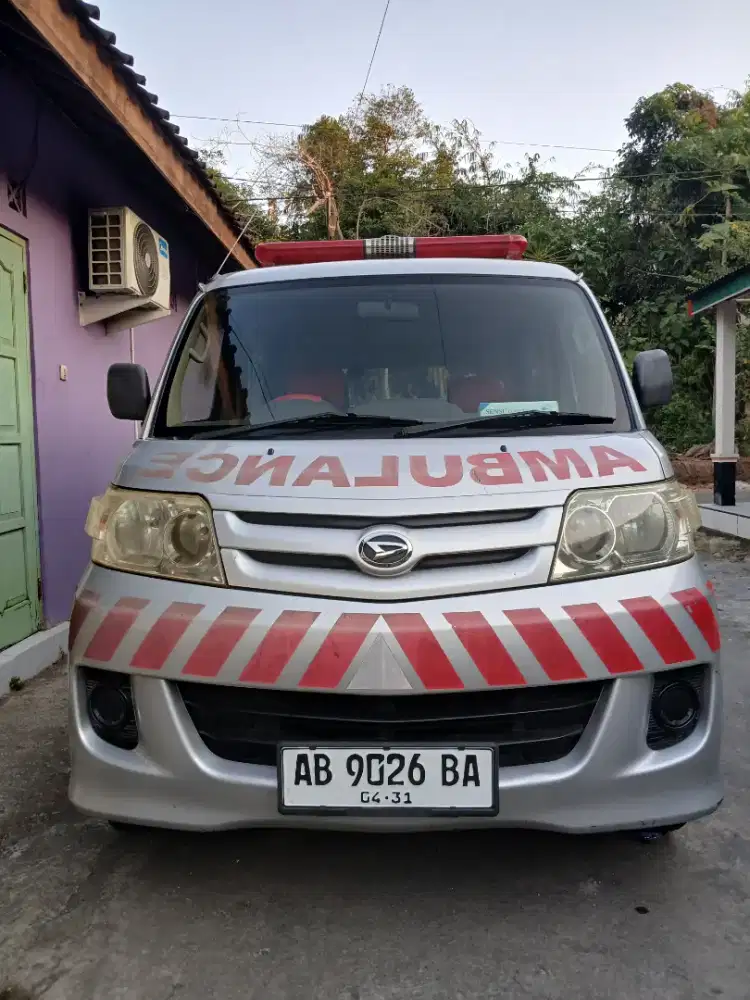 AMBULANCE  BEKAS