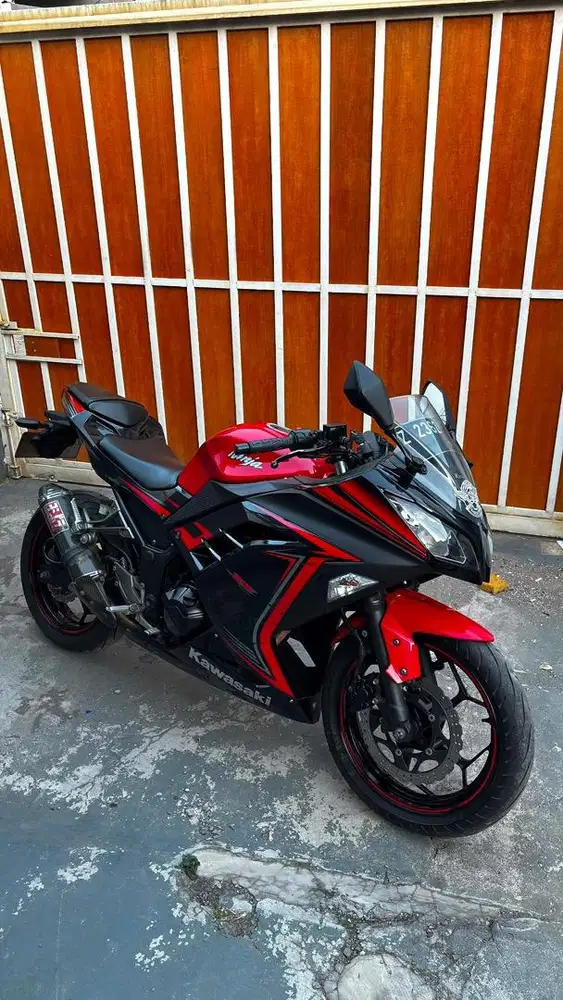 Kawasaki Ninja 250 FI 2015 Merah Hitam - Siap Pakai