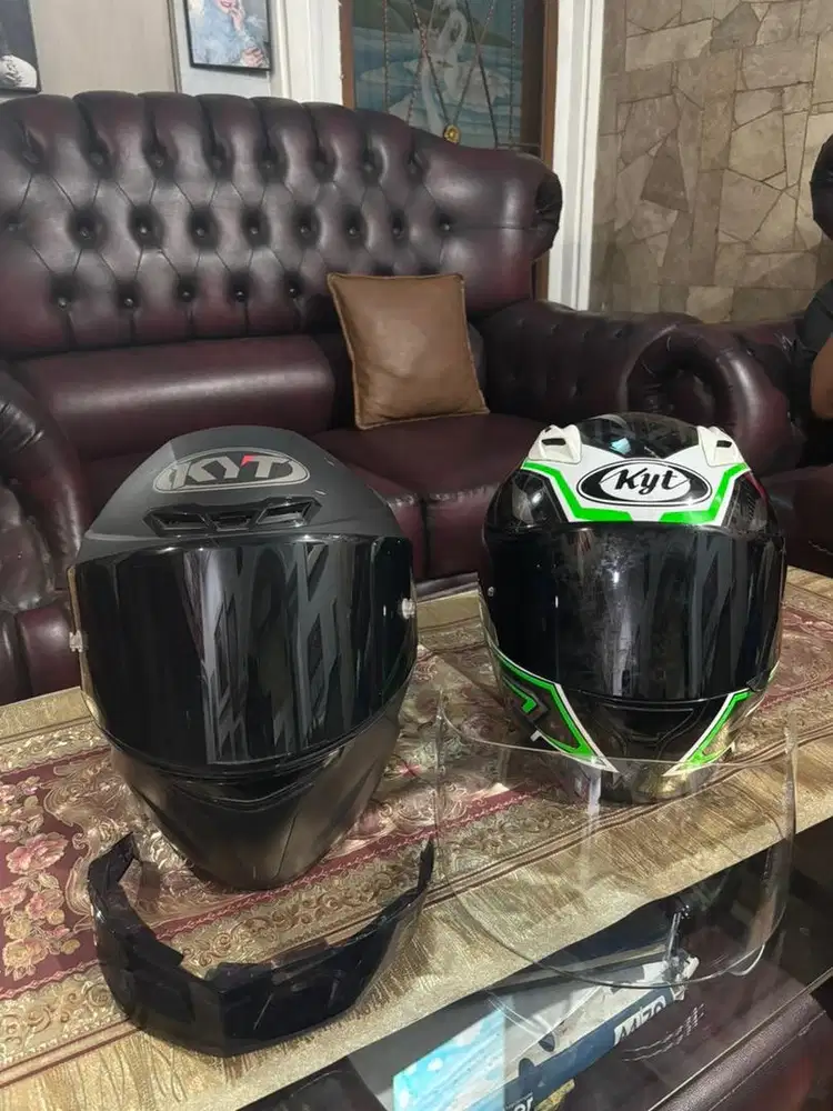 HELM KYT TT COURSE BLACK DOFF GRATIS  KYT RC7