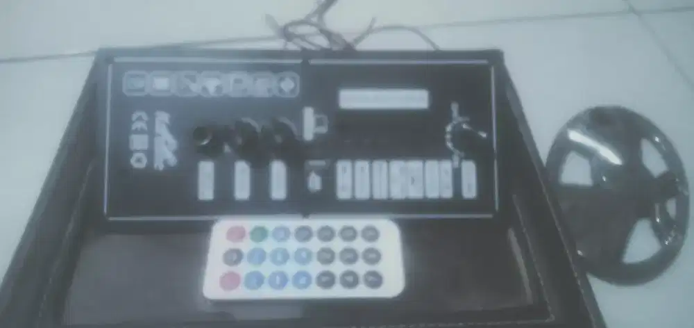 di jual amplifier mp3 merk KARAOKE