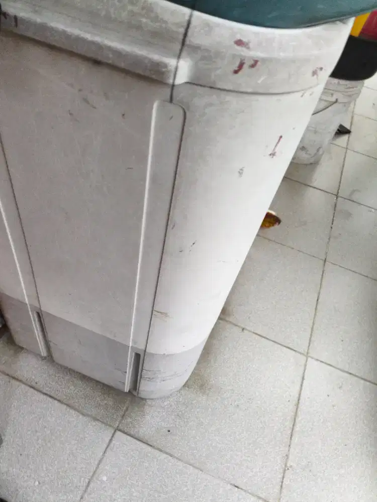 Mesin cuci rusak