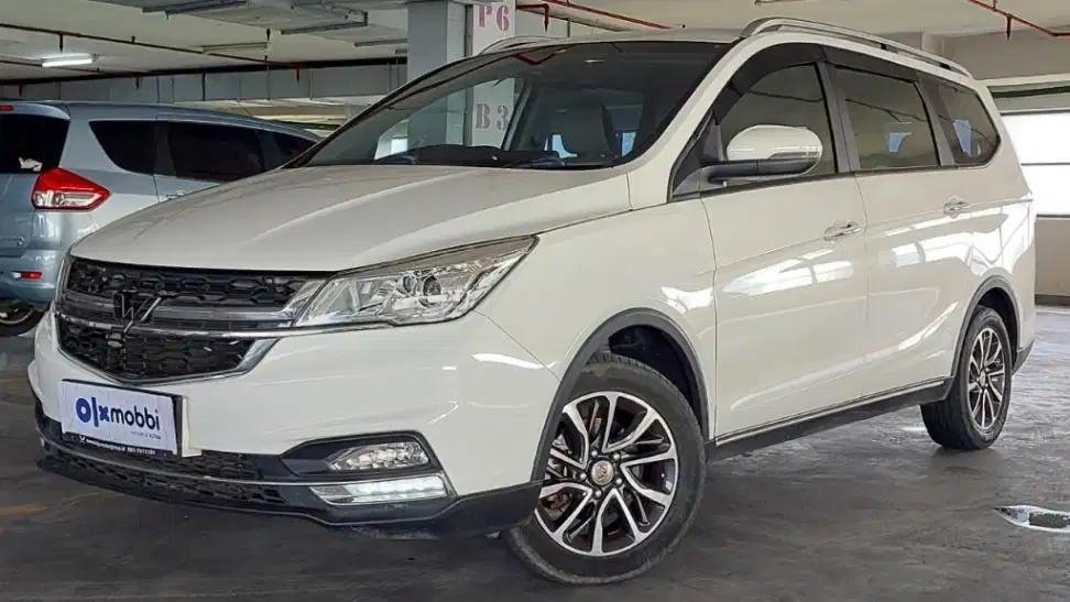 TDP 5, JT Wuling Cortez 1.5 CT Lux Bensin-AT Putih 2021