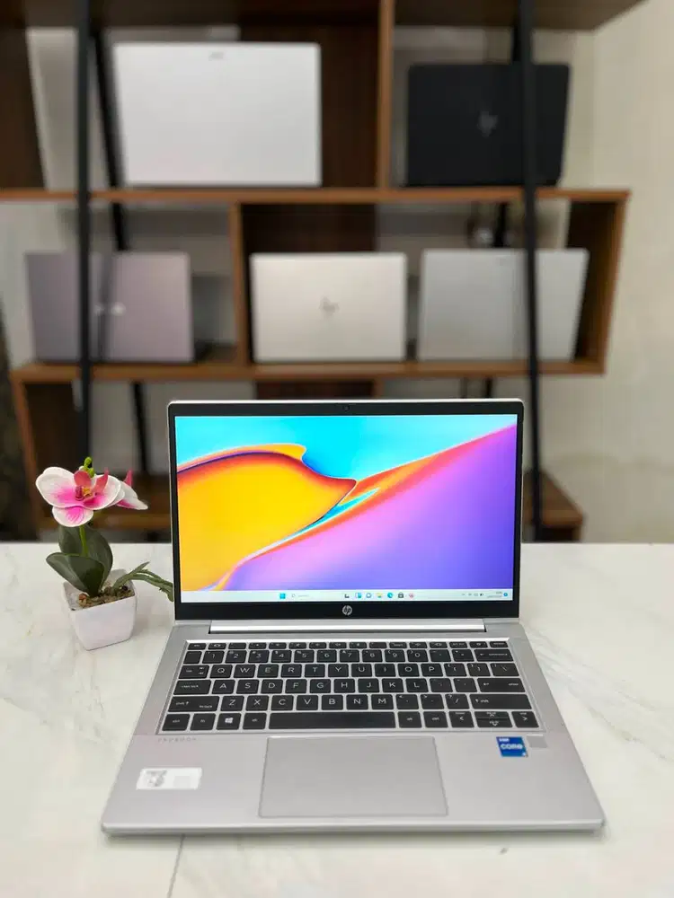 HP ELITEBOOK 630 G10 INTEL CORE I7-1355U RAM 16 GB SSD 512 GB INTEL UH