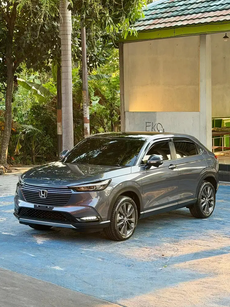 DIJUAL (DP 35jt) HRV SE CVT Sensing 2022 MATIC KM 20rb LOW KM