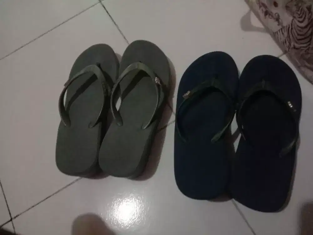 Sandal no 36 masih ok