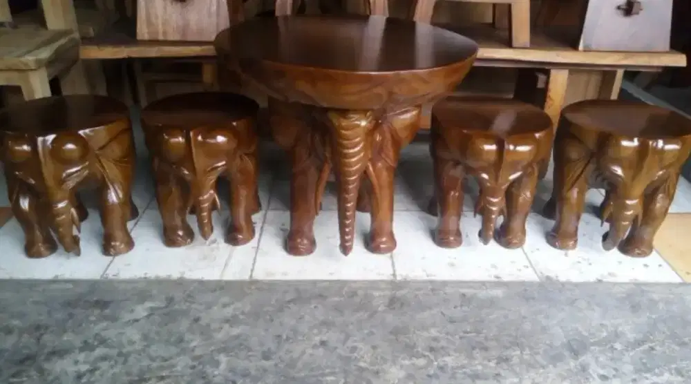 Meja kursi gajah kayu utuh untuk tamu teras atau taman