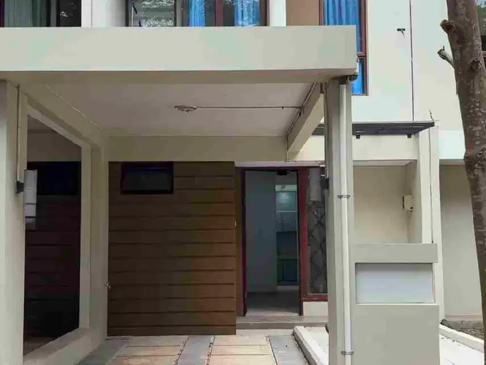 Dijual Rumah 2lantai Full Renovasi dan furnished Orchard Park Batam