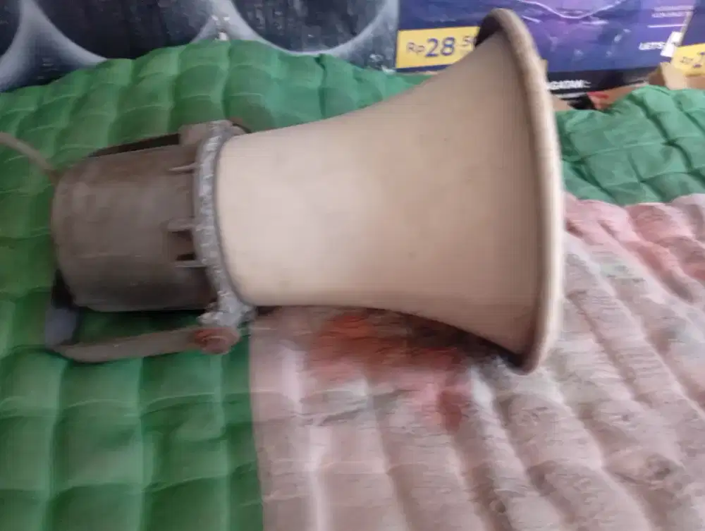 Toa horn speaker