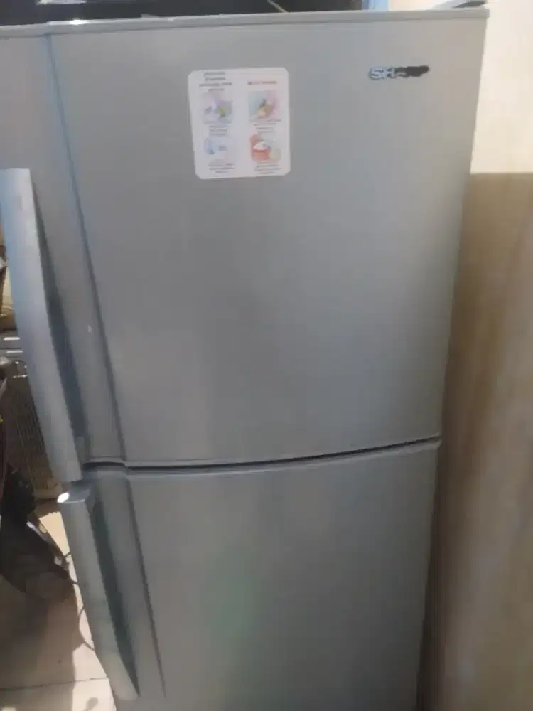 Kulkas Sharp 2 pintu