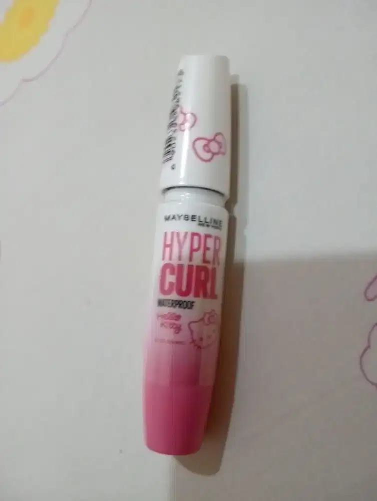 Waterproof Mascara Hyper Curl Maybelline - Hello Kitty Edition