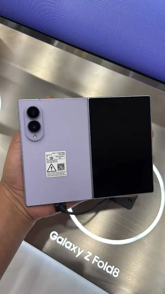 Z fold 8 1 tb pre order