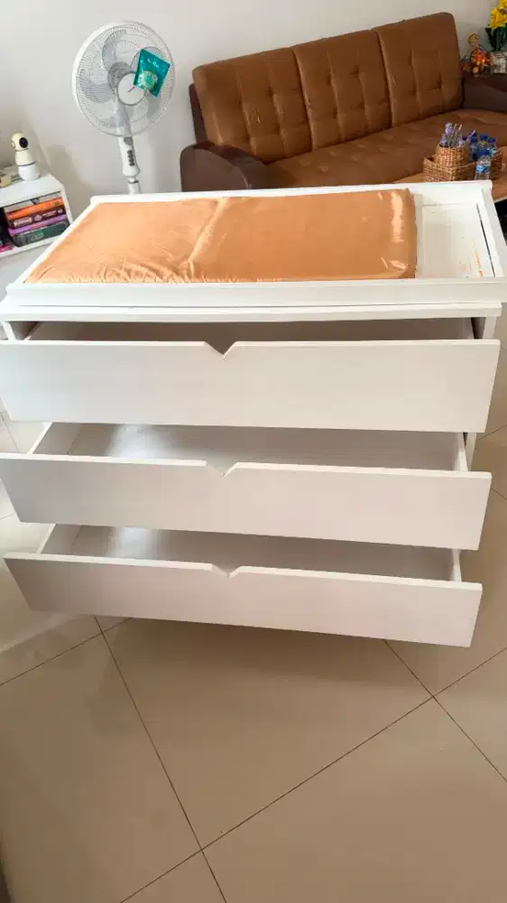 Dijual Meja Ganti Popok Bayi Little Equi 4 Laci