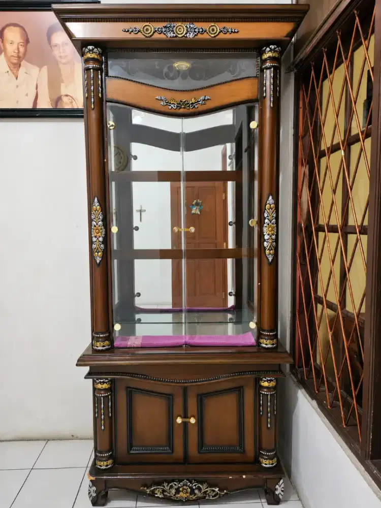 Dijual Lemari Pajangan / Lemari Hias Kaca