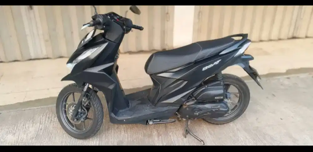 Dijual Honda Beat Deluxe 2022 Hitam