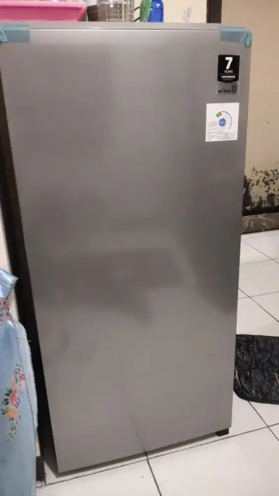 Di jual kulkas merk aquos 1 pintu