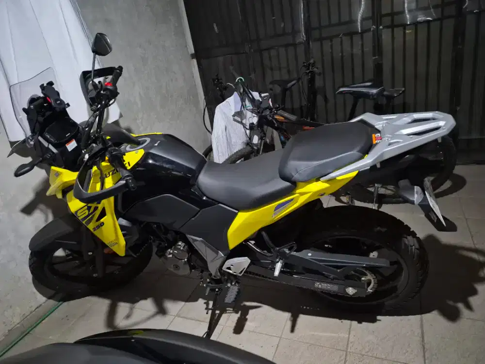 Dijual Suzuki V-Strom tahun 2025