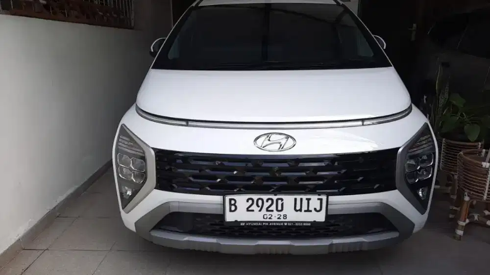 Hyundai stargizer prime , putih