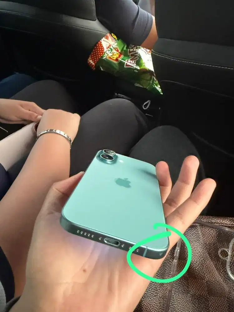 Iphone 16 | 128 GB | Bekas baru beli bukan lalu | Tosca