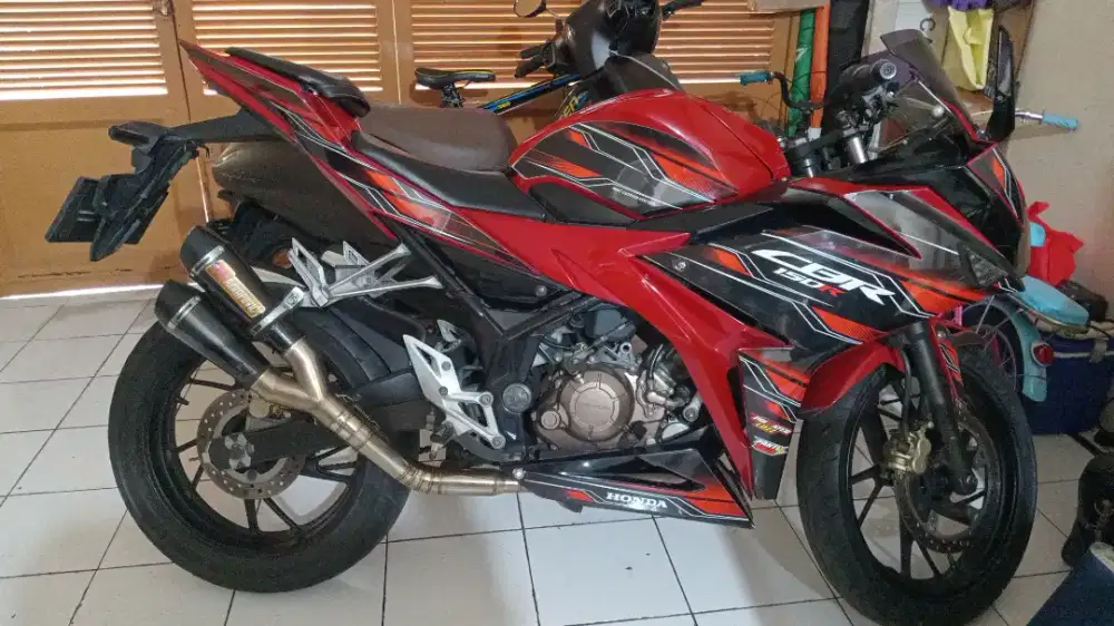 Motor Hoda CBR 150cc