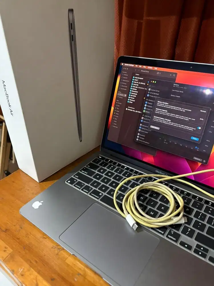 Macbook Air M1 8/256 ibox ID/A ada minus