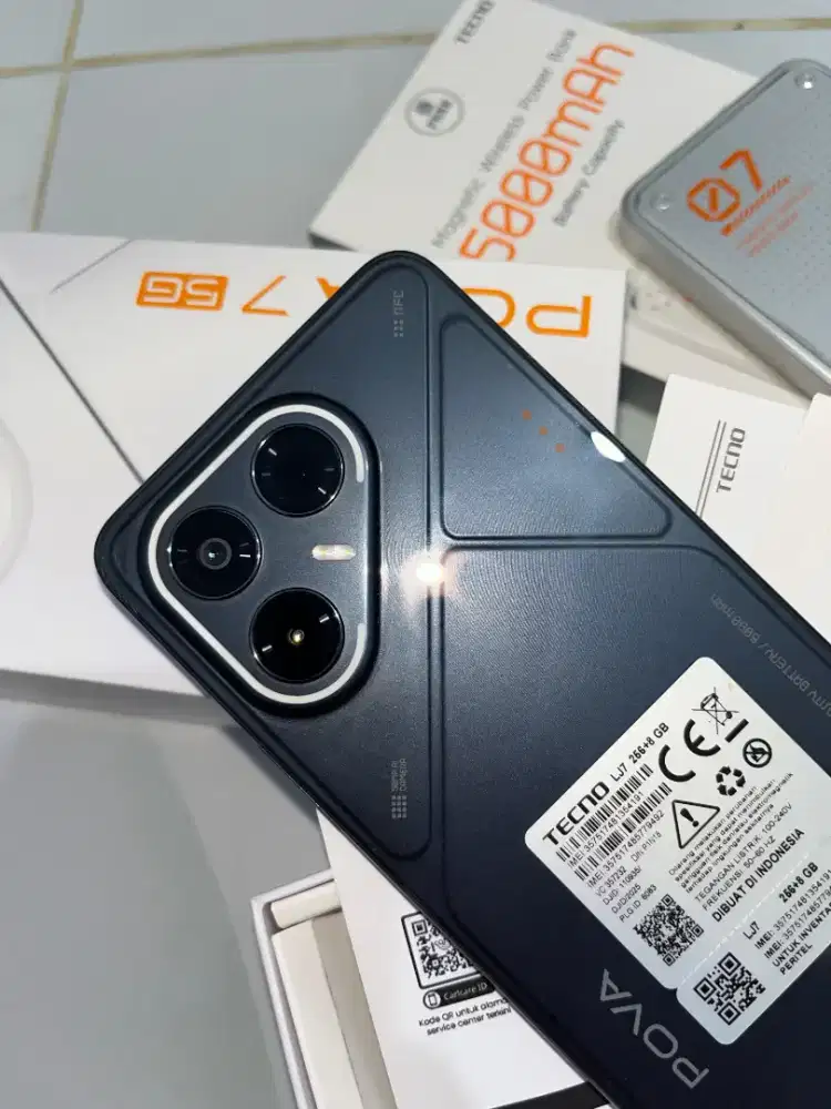 TECNO POVA 7 5G 256GB GARANSI PANJANG