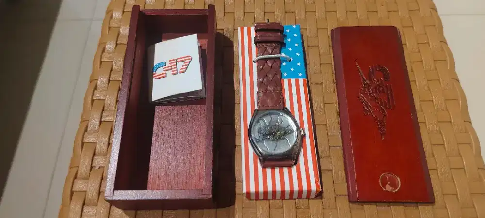 Fossil C-17 Military