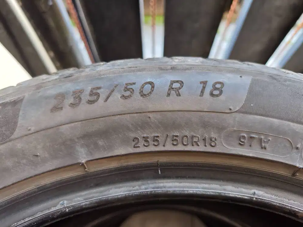 Ban Michelin Primacy 4 235/50 R18 (BEKAS)