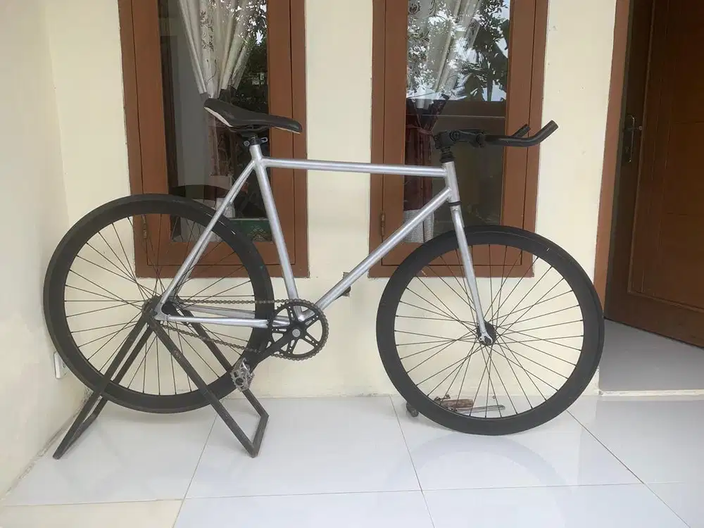 SEPEDA FIXIE TYPE L