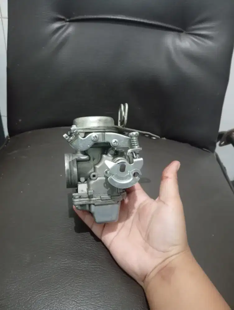 Karburator motor spin 150 original