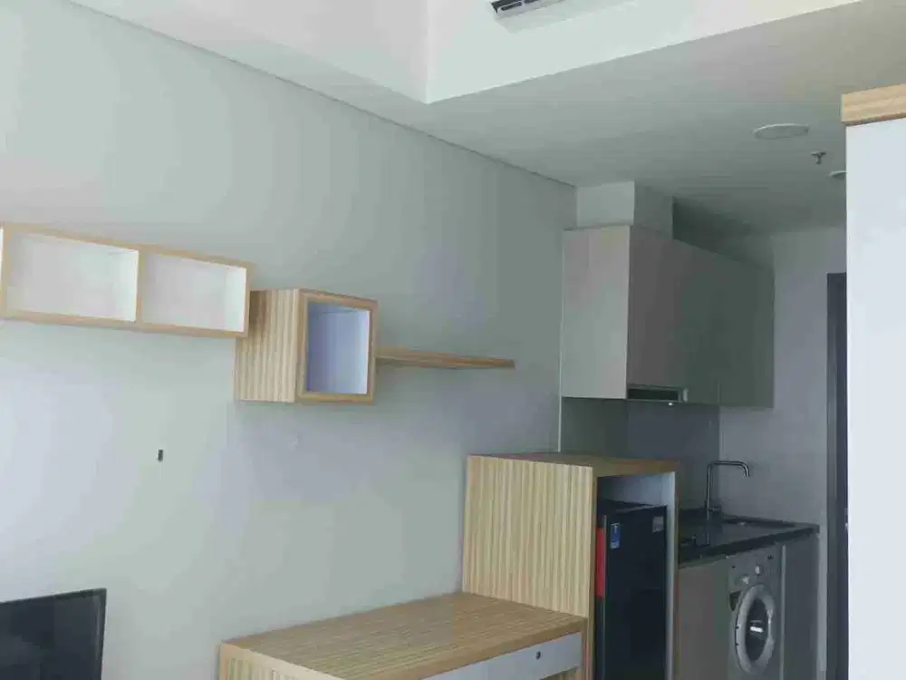 Dsewakan Apartemen Puri Mansion Type Studio View Pool Siap Huni di Jakarta Barat