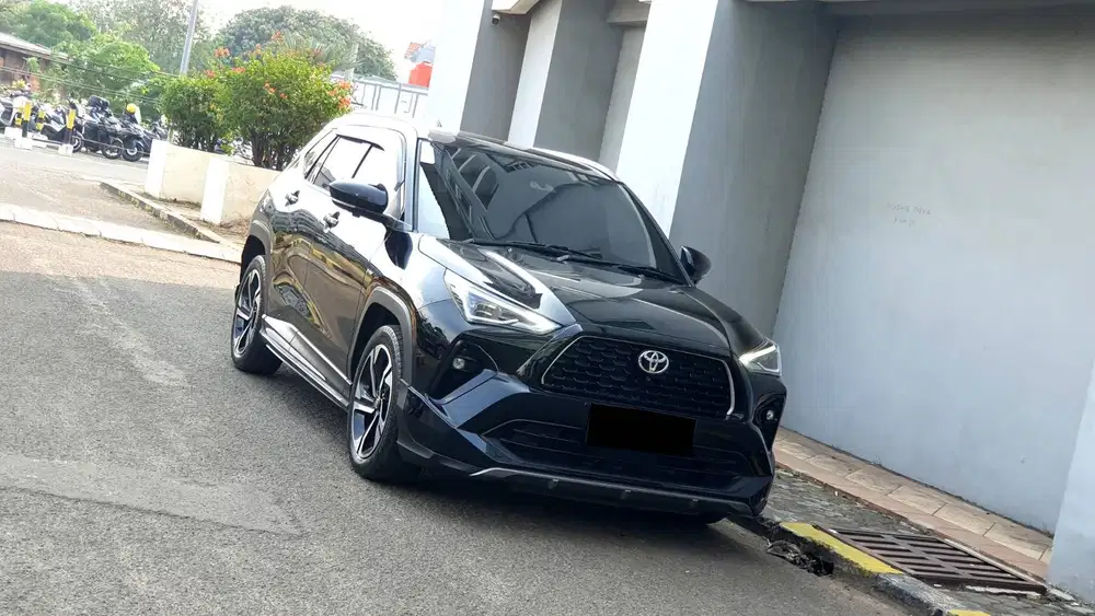 [ LOW KM ] Toyota Yaris Cross HEV 1.5 GR Hybrid TSS AT 2023/2024