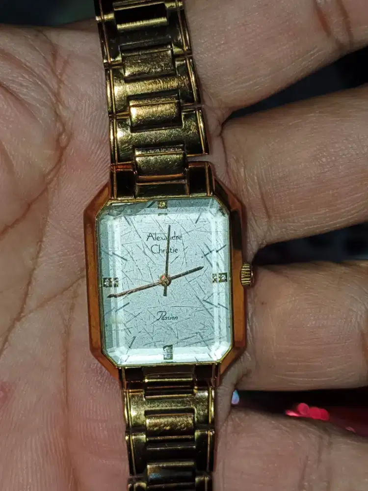 Jam Alexandre Christie Wanita