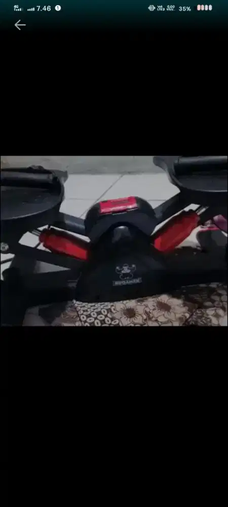 Alat olahraga rumahan V-stepper