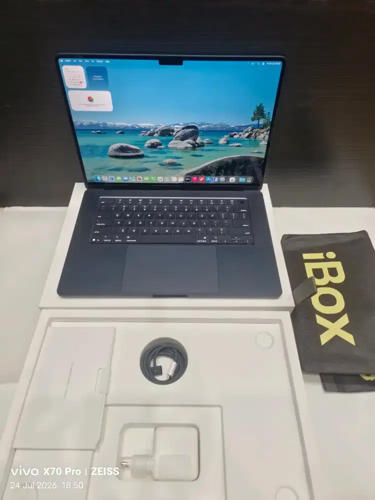 Macbook Air M4 16/256gb 15inc Garansi iBox juni 2027 unit hanya bnob
