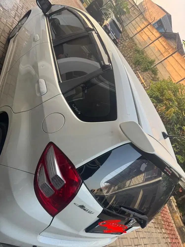 Jual Honda Jazz RS Low KM 75.000