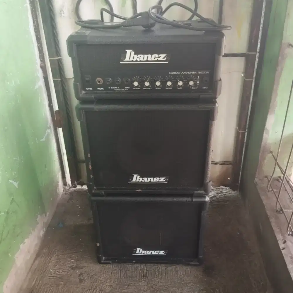 Amp gitar IBANEZ IBZ 528 ( double cabinet 8inc )