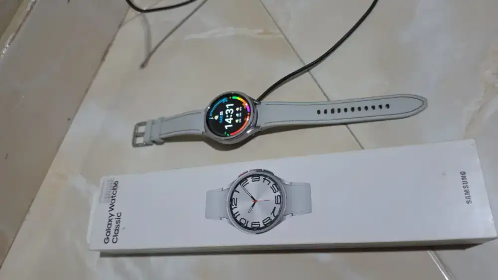 Dijual Samsung Galaxy Watch 6 Classic 47mm Silver