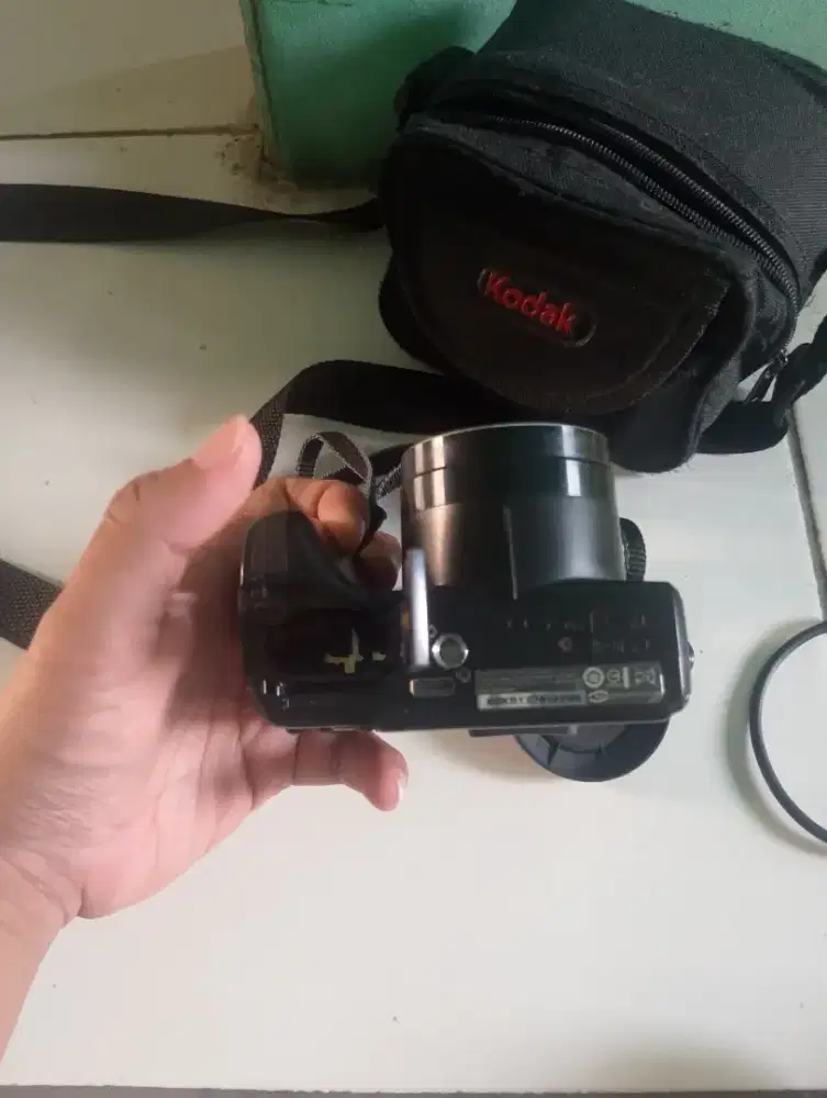 ‎jual kamera matot Kodak easyshare Z712 IS+Tas+scrap+Memory 1GB