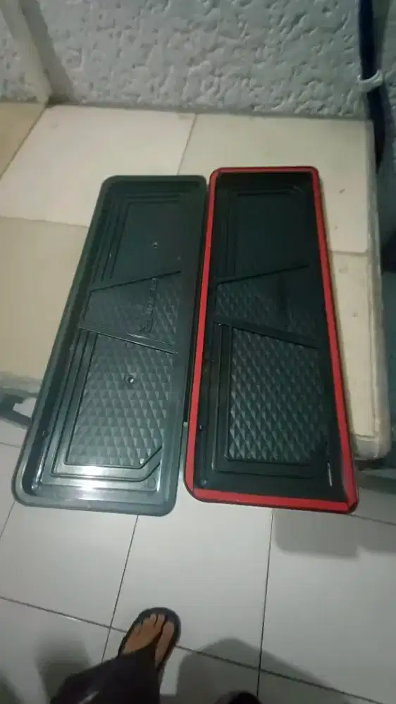 Tatakan plat no, ngak ada mika nya
