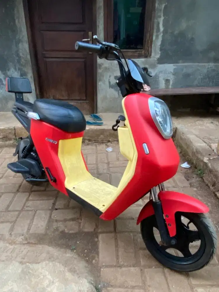 Sepeda listrik uwinfly M60