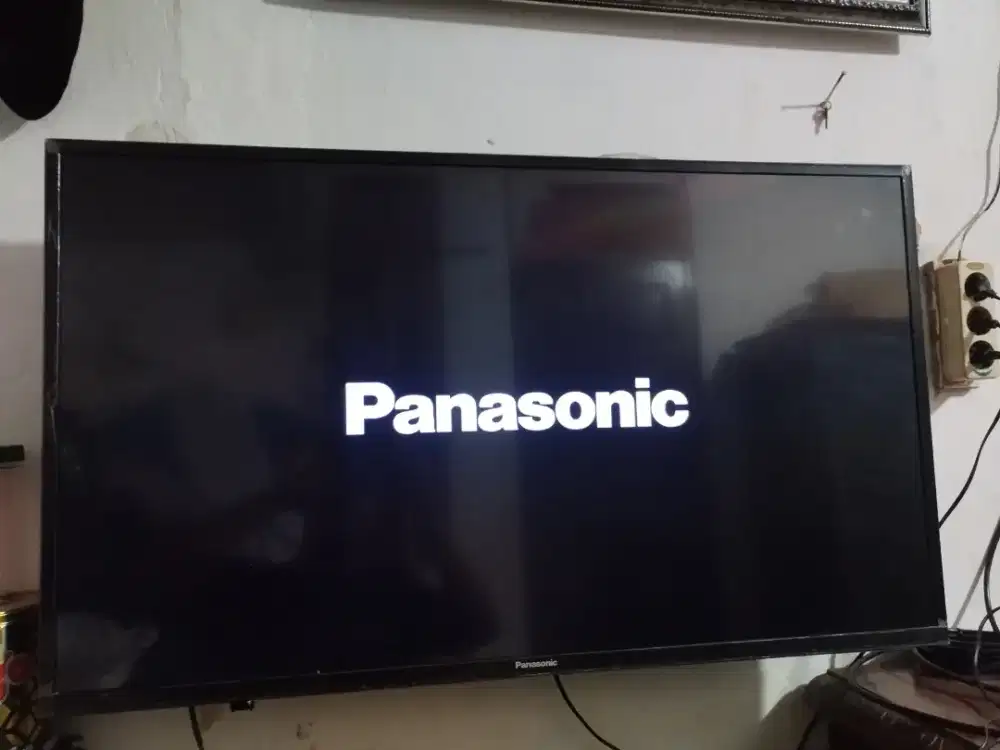 LED TV PANASONIC 43 INC