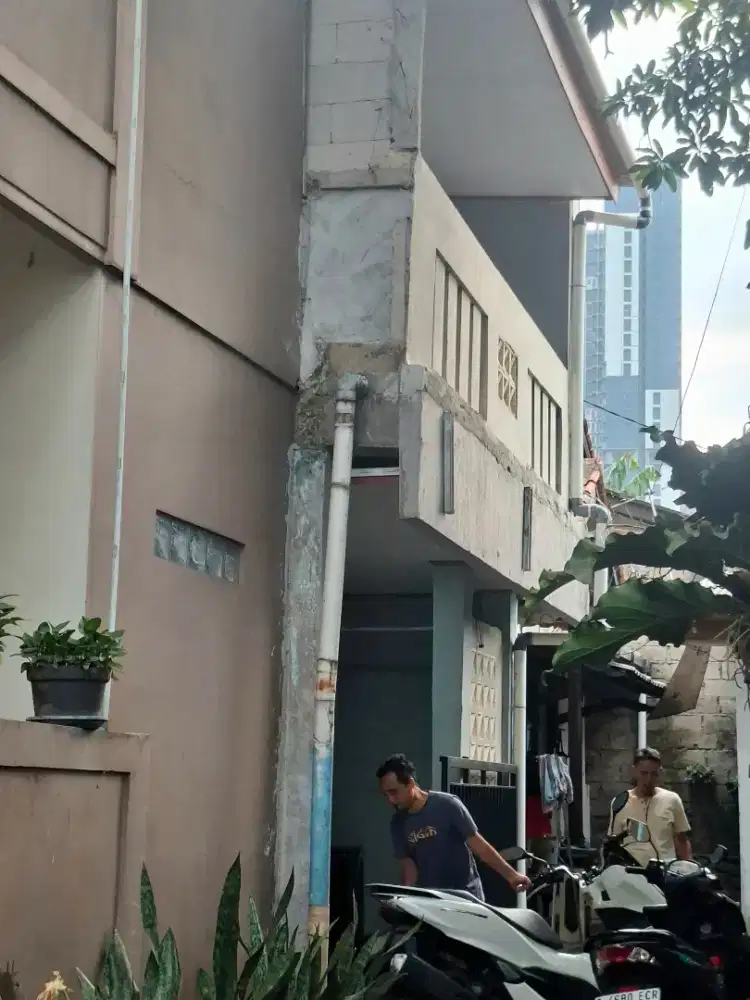 Rumah second dijual tingkat Margonda Depok 370jt(55m²)
