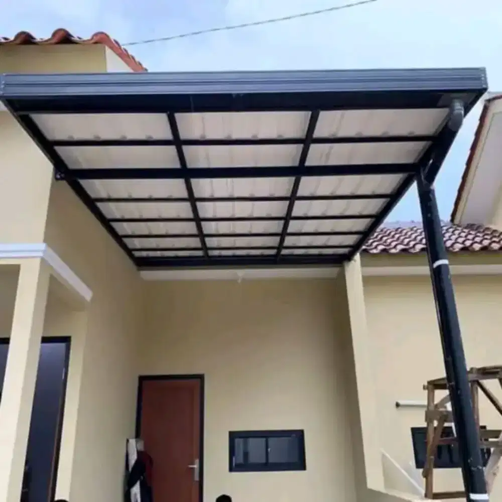 Kanopi baja ringan